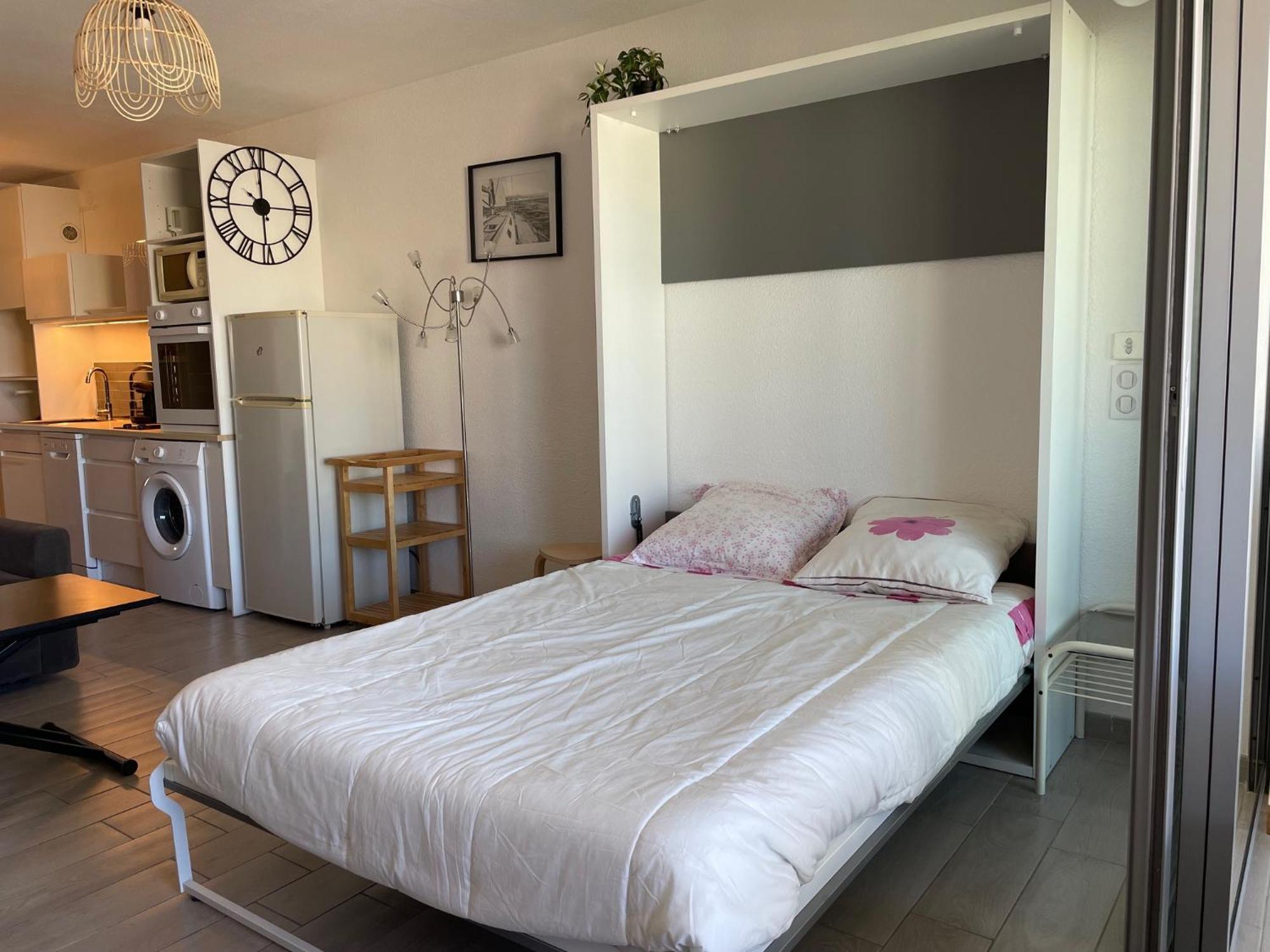 2-3 Pers Parking Clim Vue Port Et